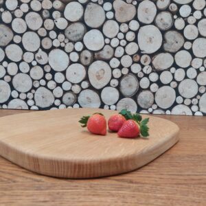 Solid Oak chopping board and handmade wooden gifts by The Wooden Gem.