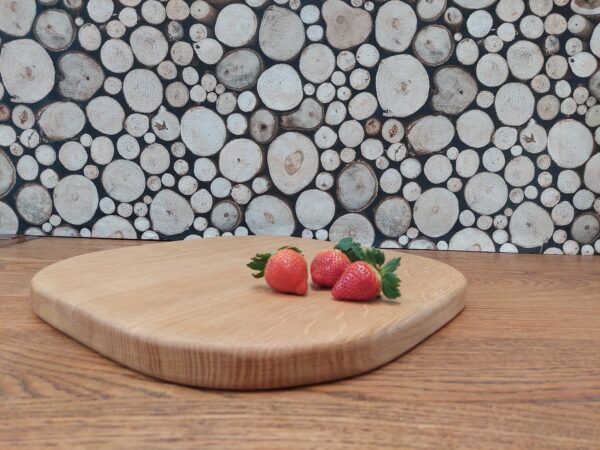 Solid Oak chopping board and handmade wooden gifts by The Wooden Gem.