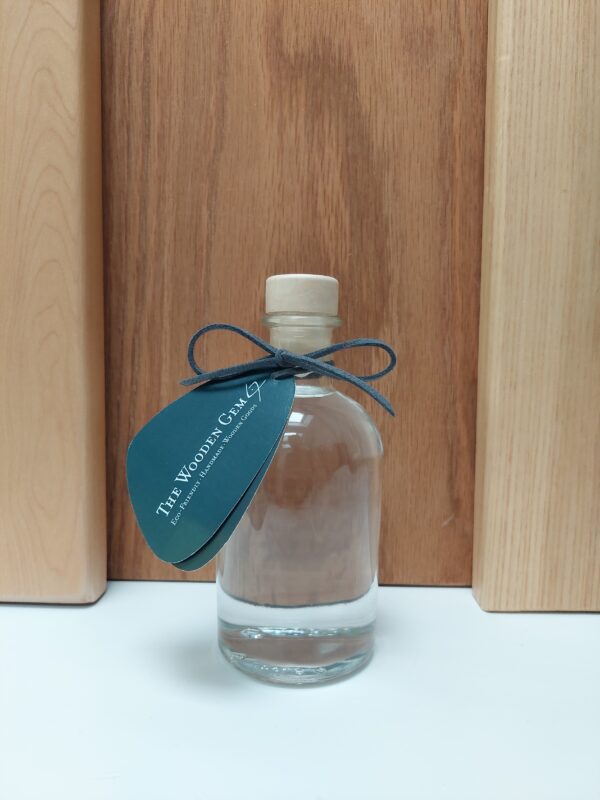 250ml of food safe mineral oil for wooden chopping boards.