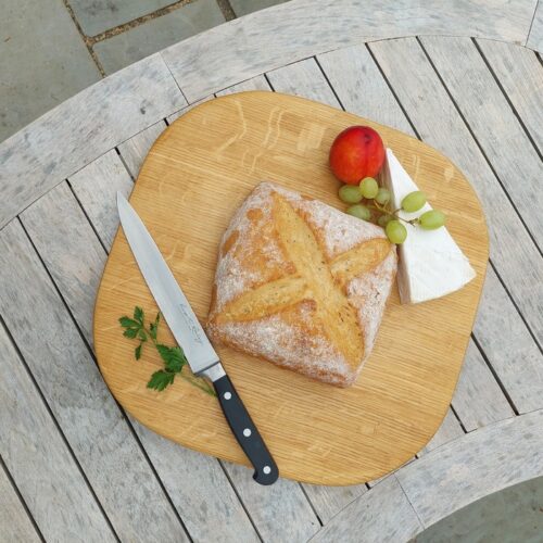 The Timeless Appeal of Handmade Wooden Cheese Boards: A Craftsmanship Tradition