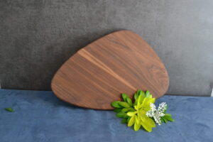 Pebbled walnut chopping board handmade by the Wooden Gem